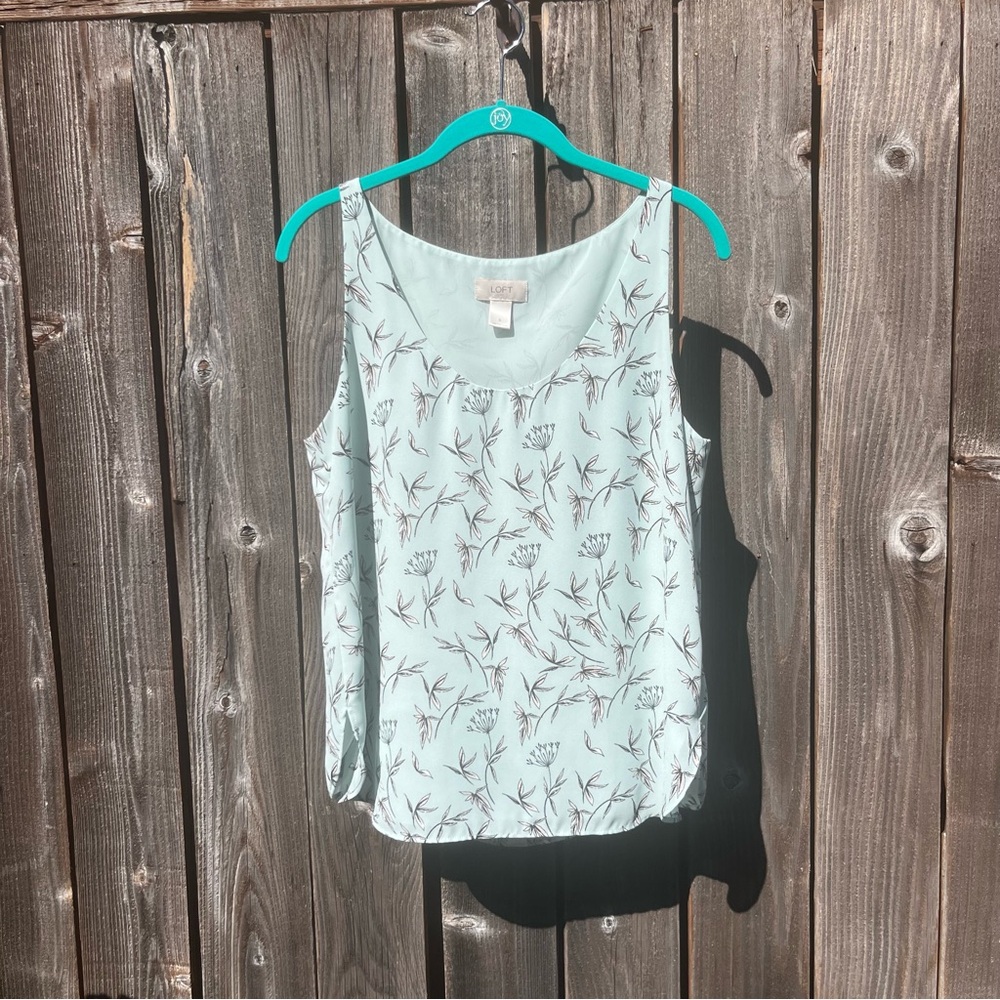 Loft mint green lined floral tank top blouse size small